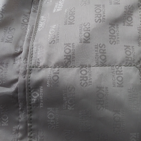 MICHAEL Michael Kors Blush Crossbody #OD-1610 - Picture 8 of 16